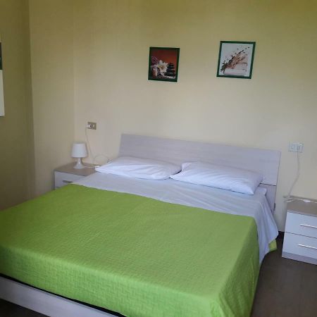 La Casa Nel Verde 2 Болонья Экстерьер фото